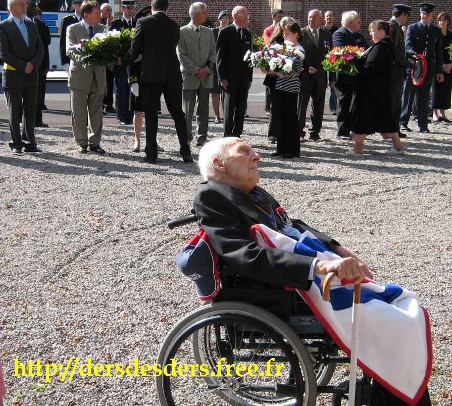 Henry Allingham, Place du 11 novembre